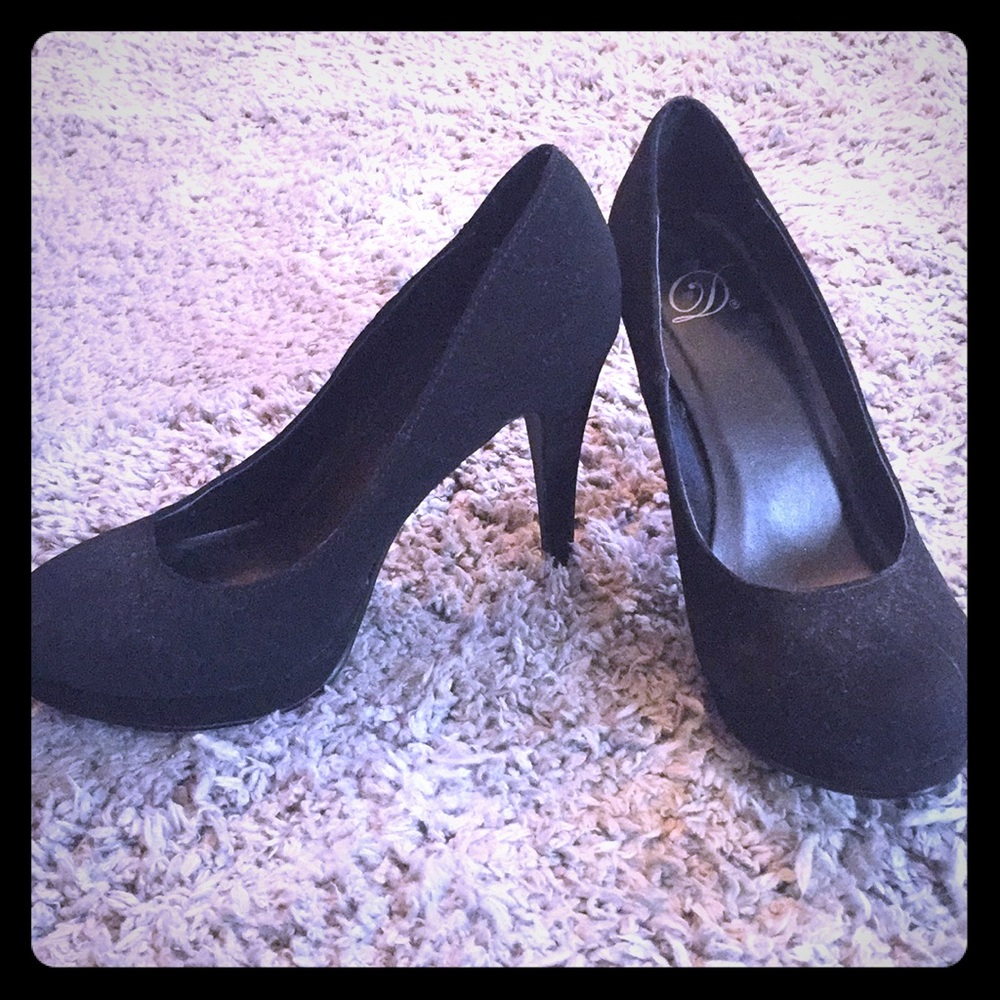 Black suede heels